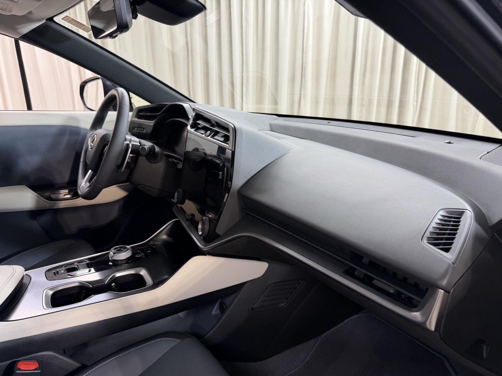 2025 Lexus RZ RZ 450e Premium