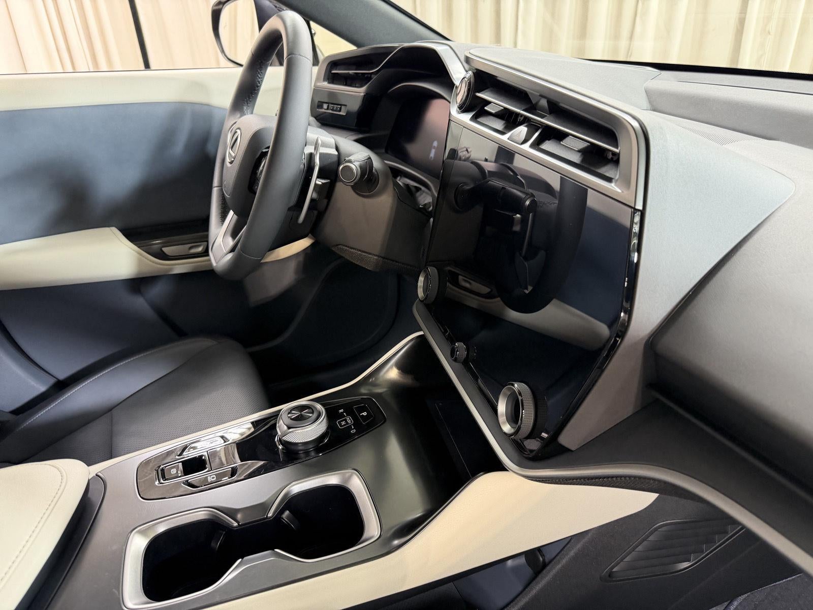 2025 Lexus RZ RZ 450e Premium