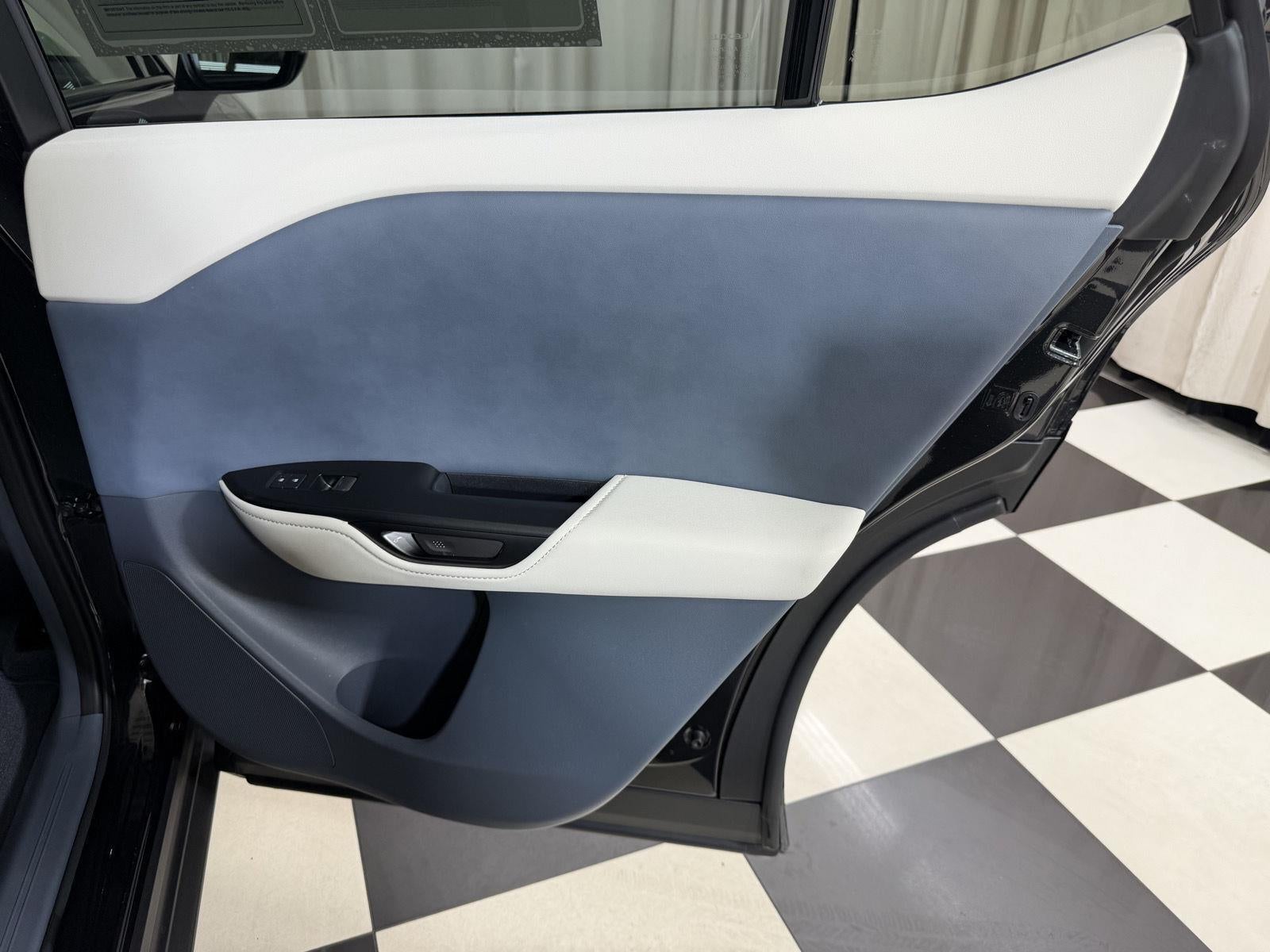 2025 Lexus RZ RZ 450e Premium