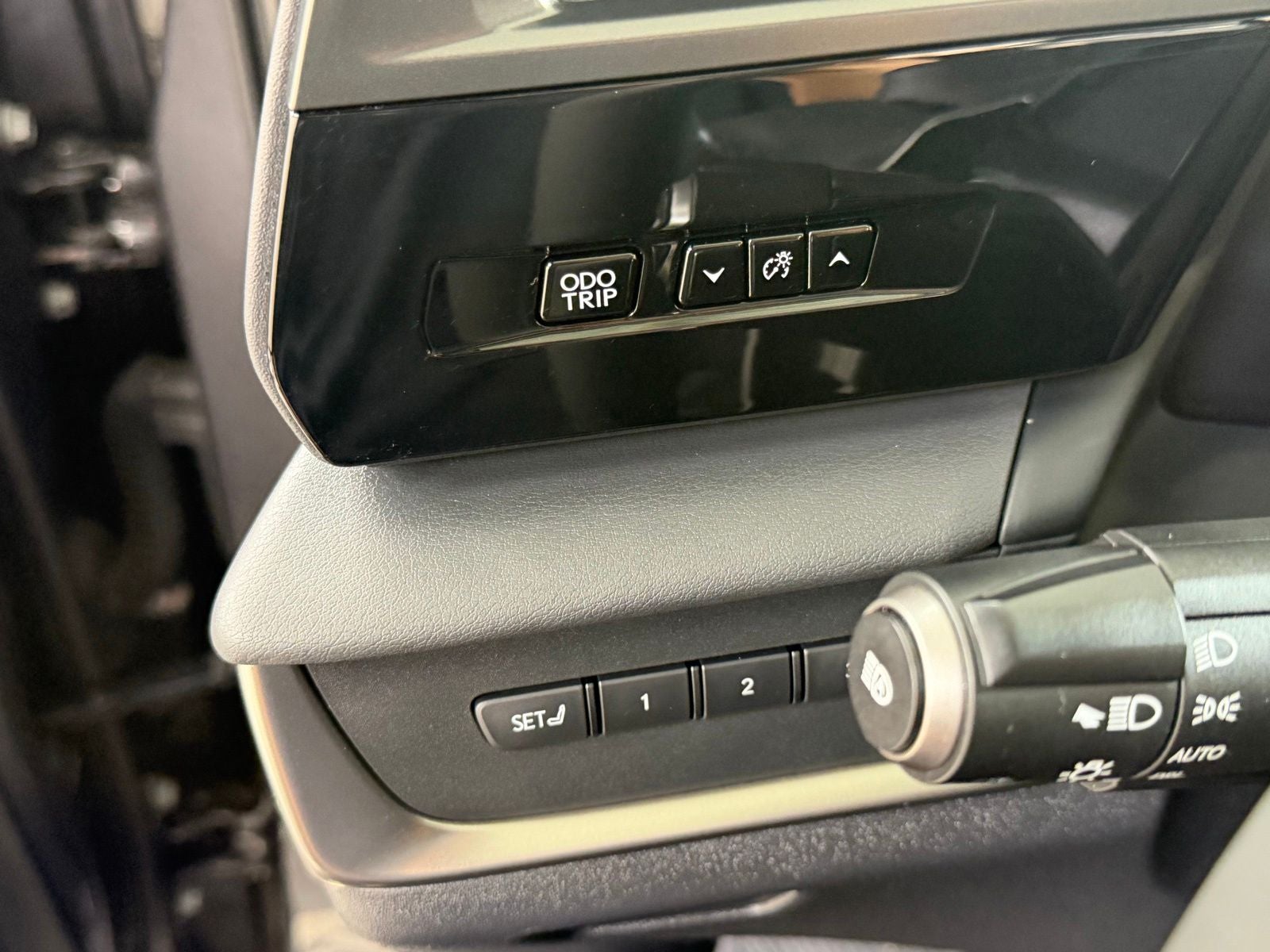 2023 Lexus RZ 450e Premium