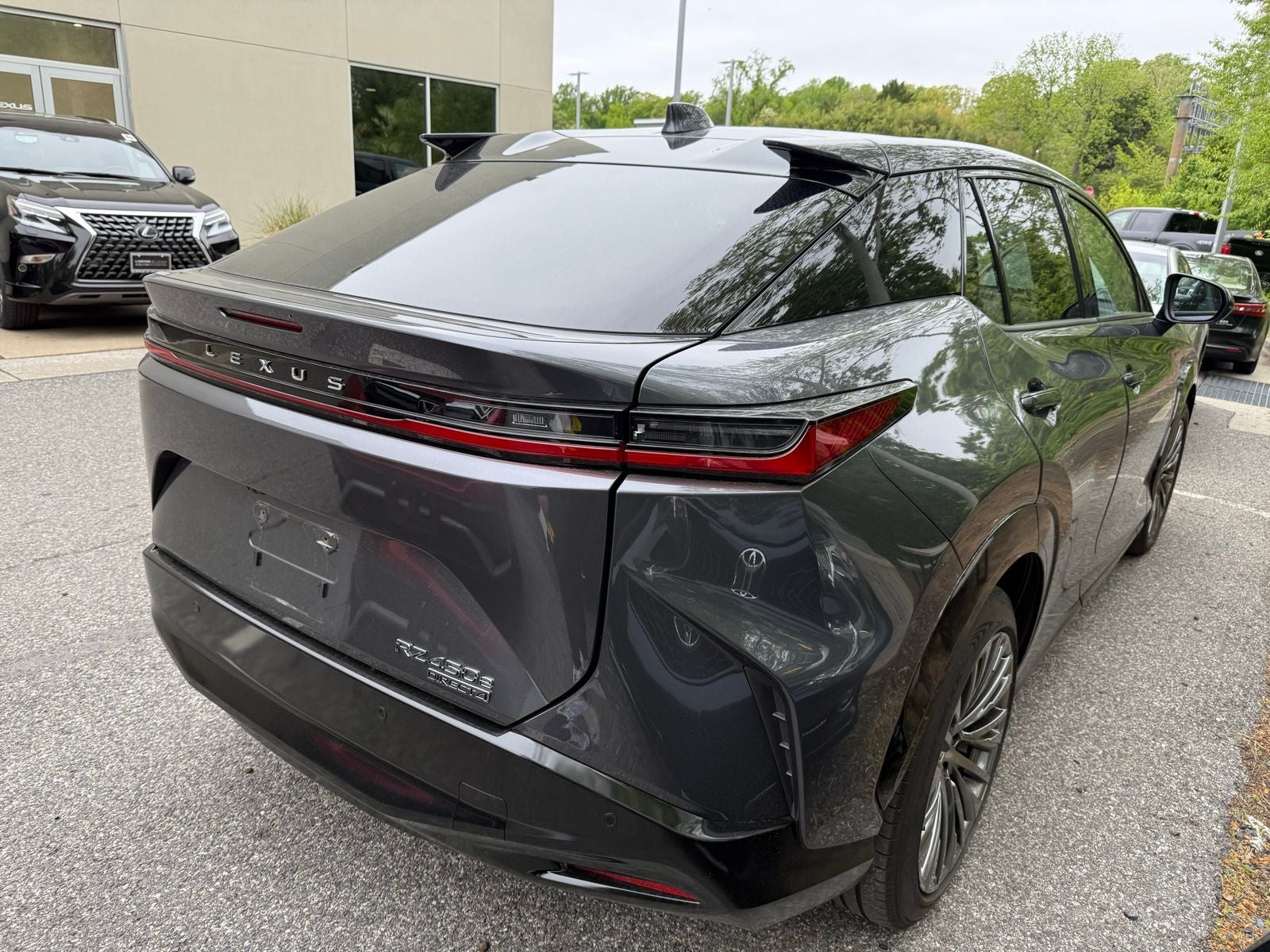 2023 Lexus RZ 450e Luxury