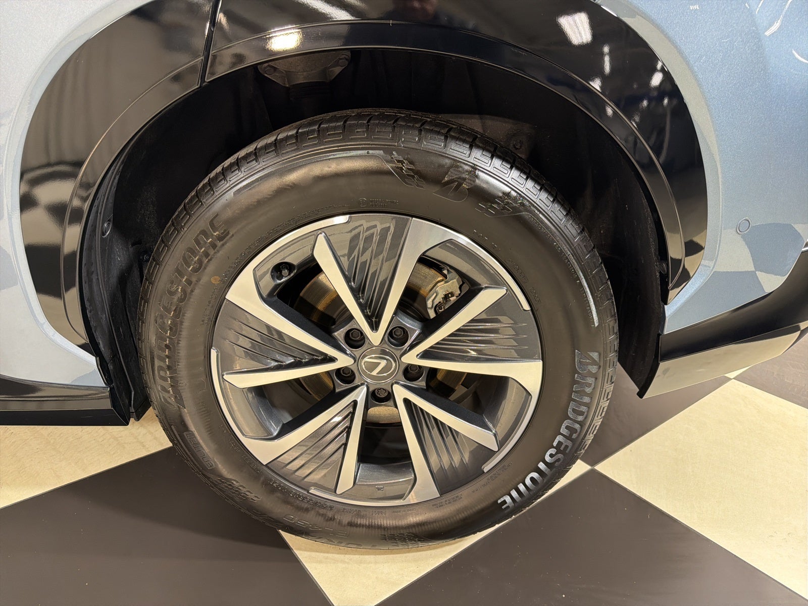 2025 Lexus RZ 450e Premium