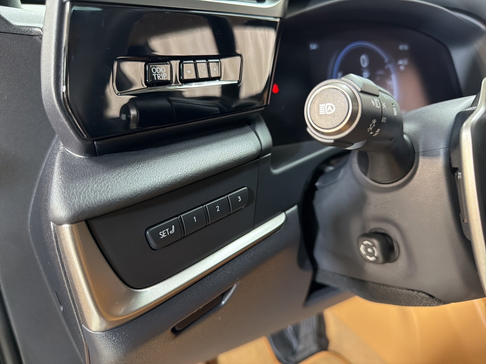 2025 Lexus RZ 450e Premium