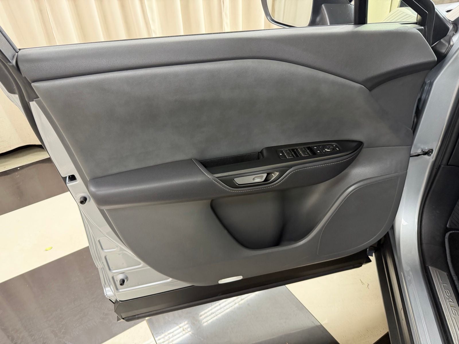 2023 Lexus RZ 450e Premium