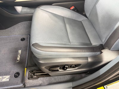 2024 Lexus RZ 450e Premium