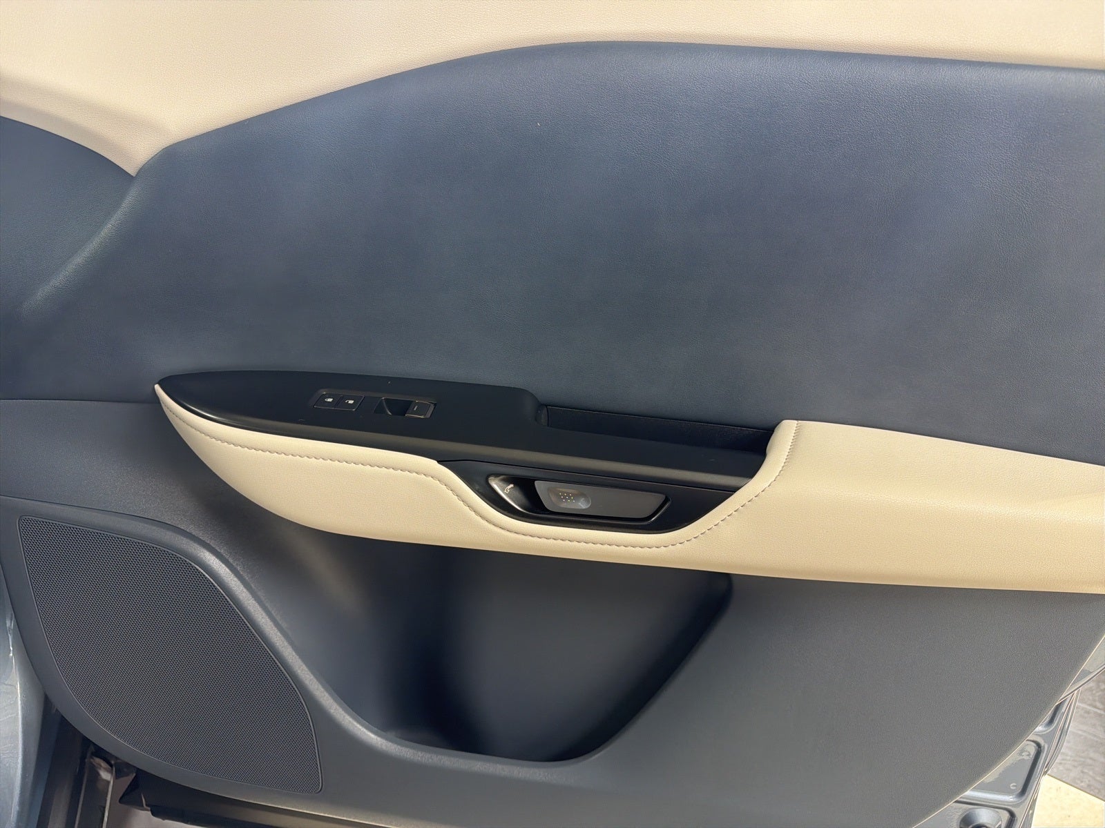 2023 Lexus RZ 450e Premium