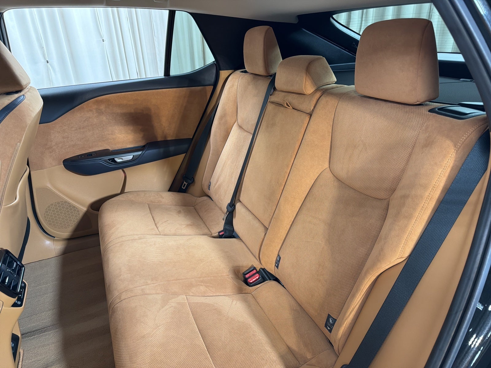 2023 Lexus RZ 450e Luxury