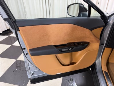 2023 Lexus RZ 450e Luxury