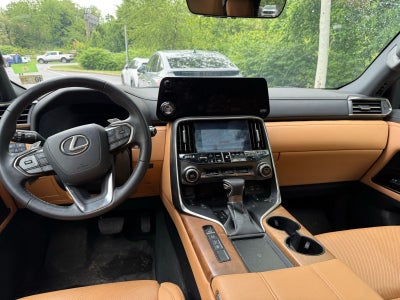 2024 Lexus LX 600 Premium