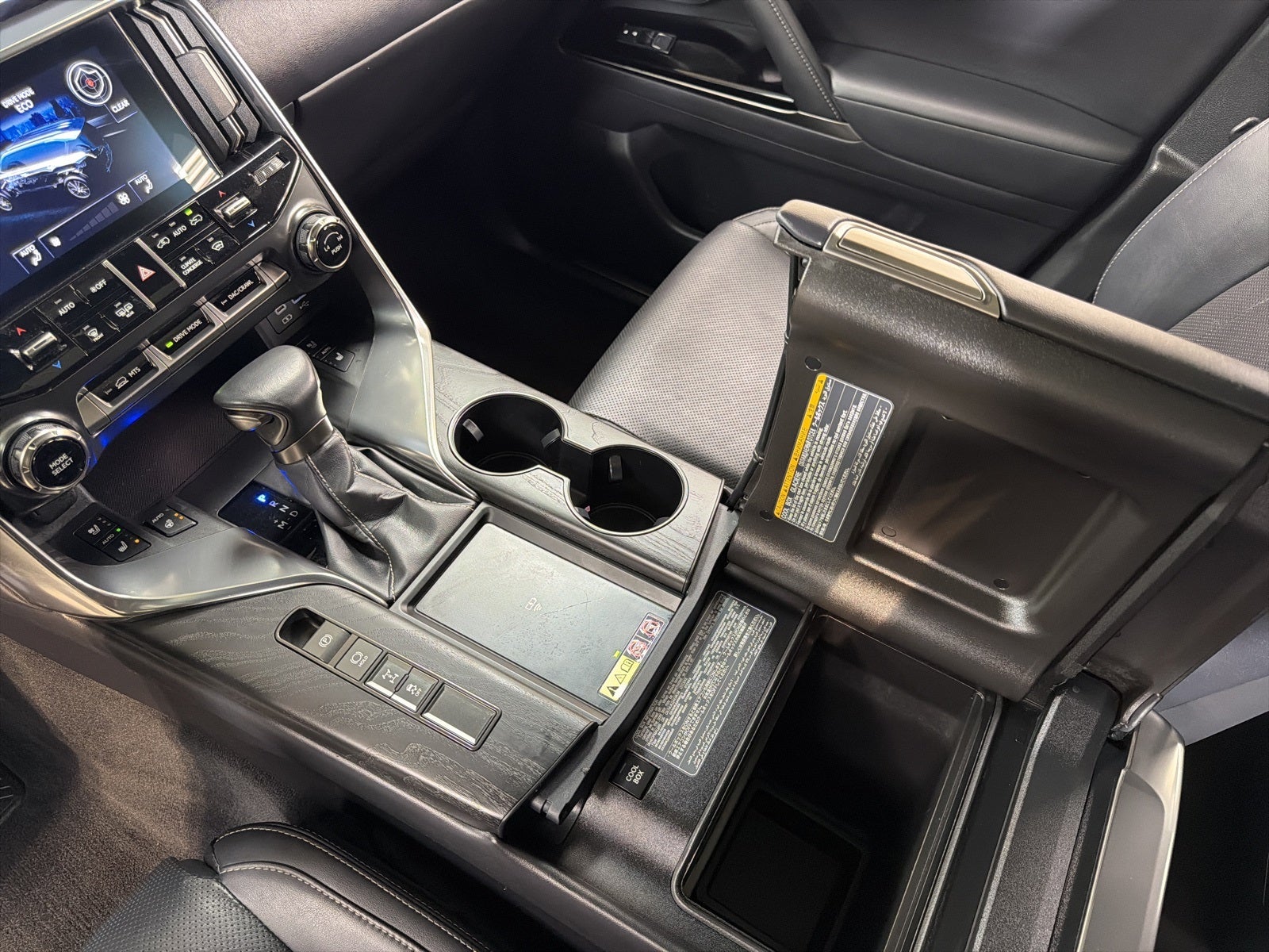 2024 Lexus LX 600 Premium