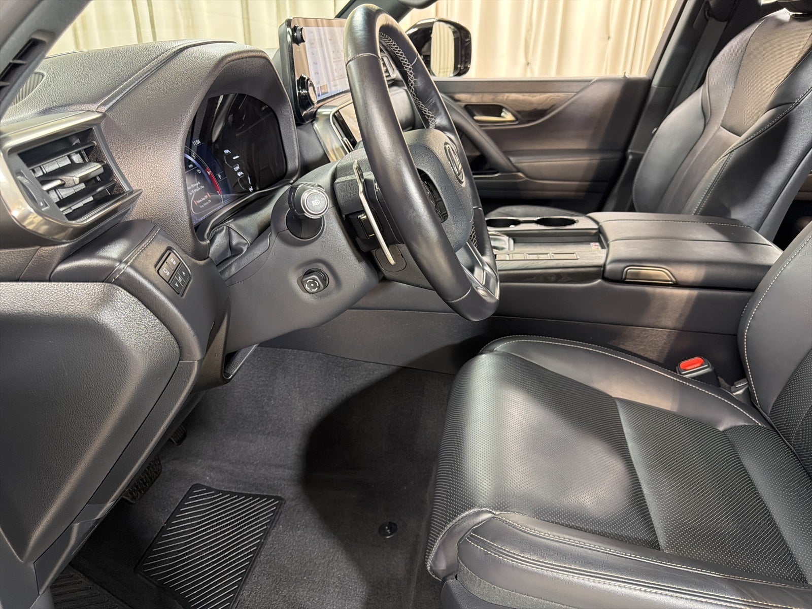 2024 Lexus LX 600 Premium