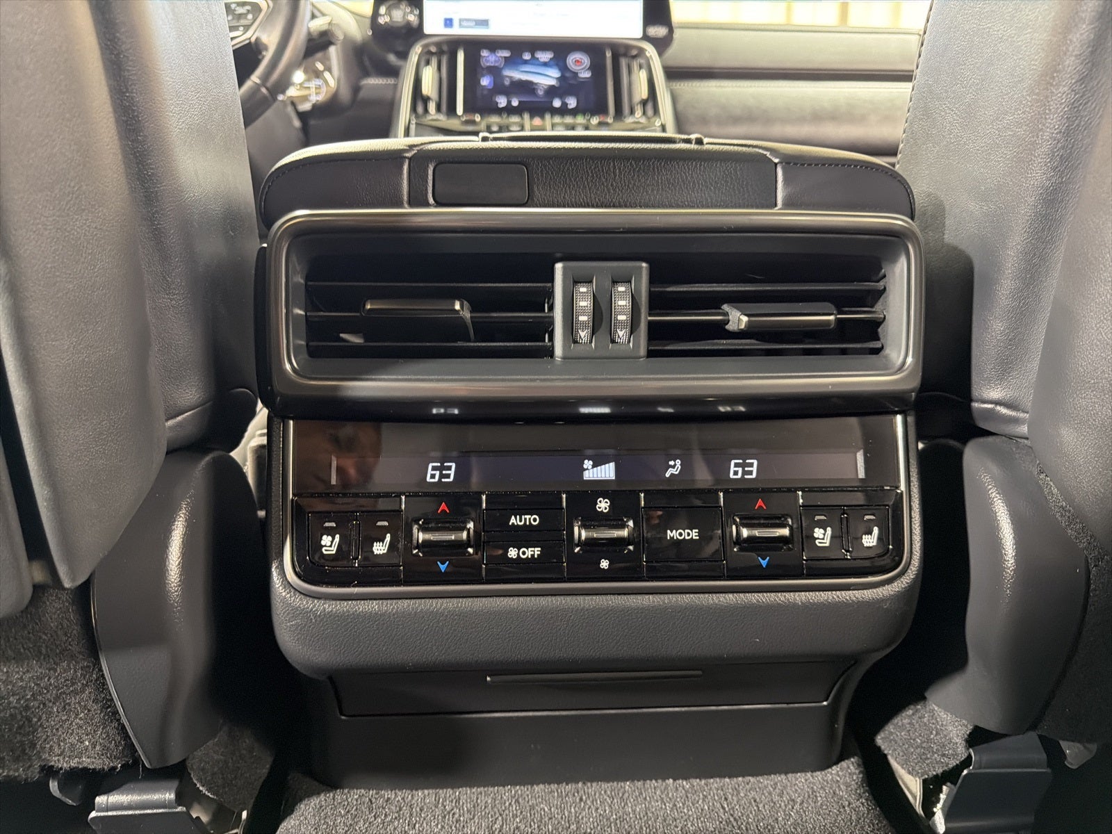 2024 Lexus LX 600 Premium