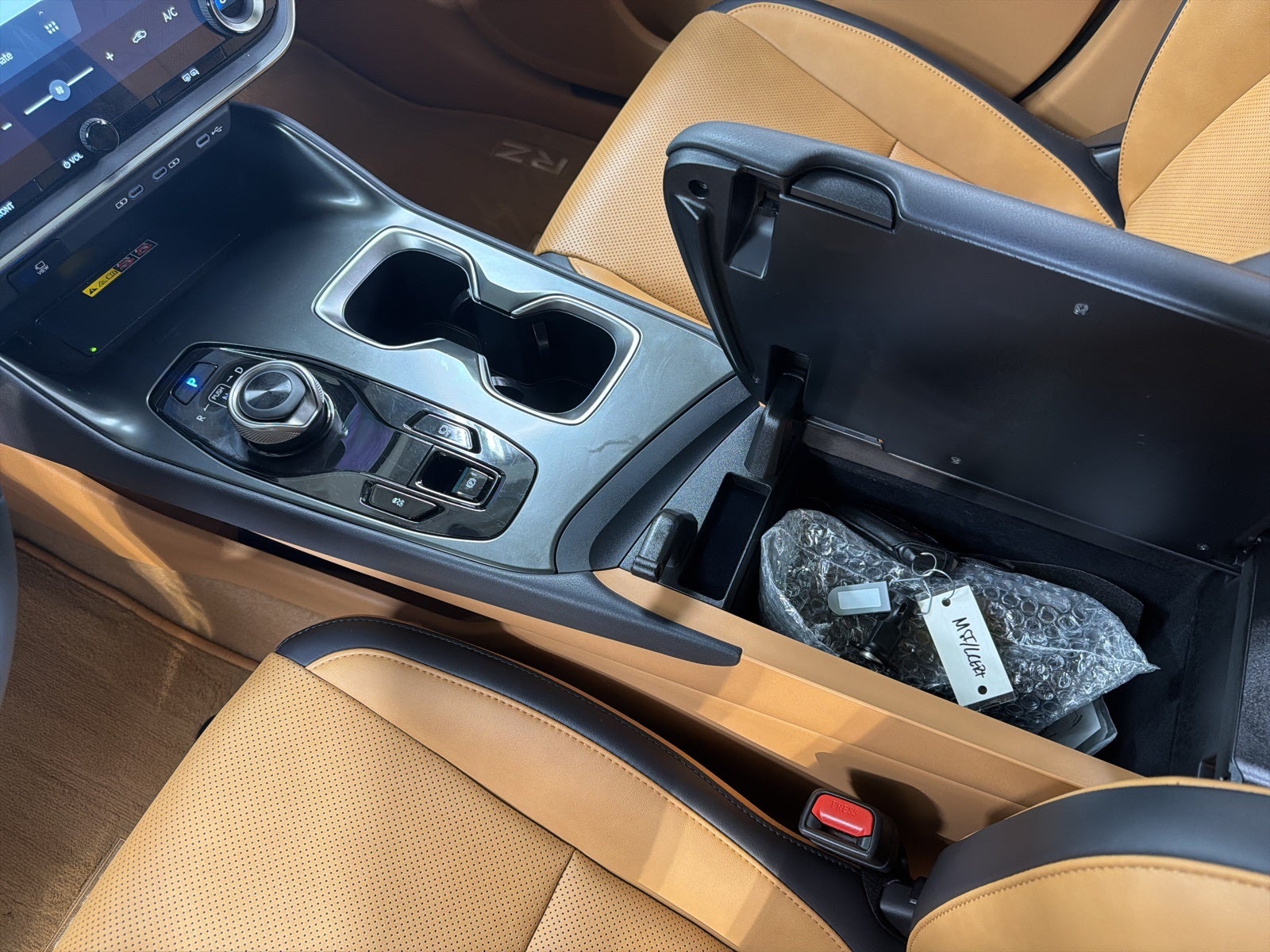 2024 Lexus RZ 300e Luxury