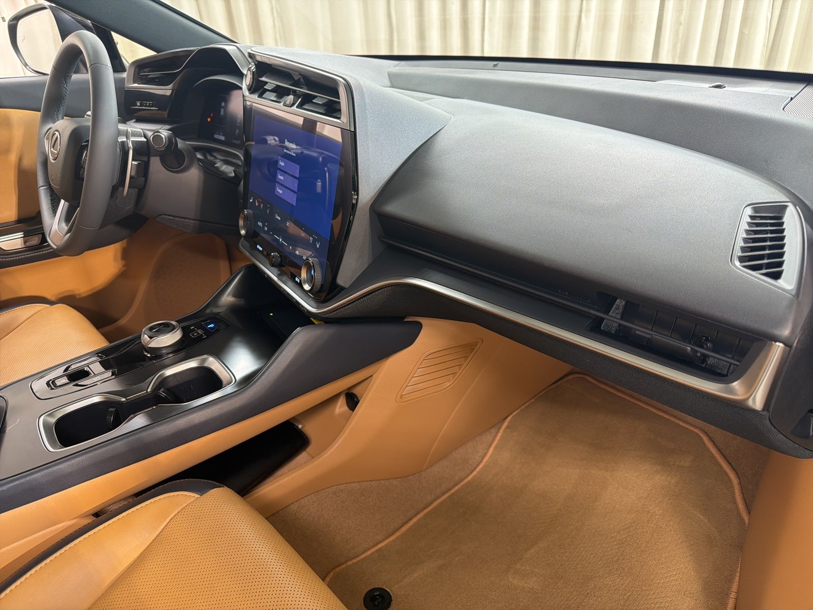 2024 Lexus RZ 300e Luxury