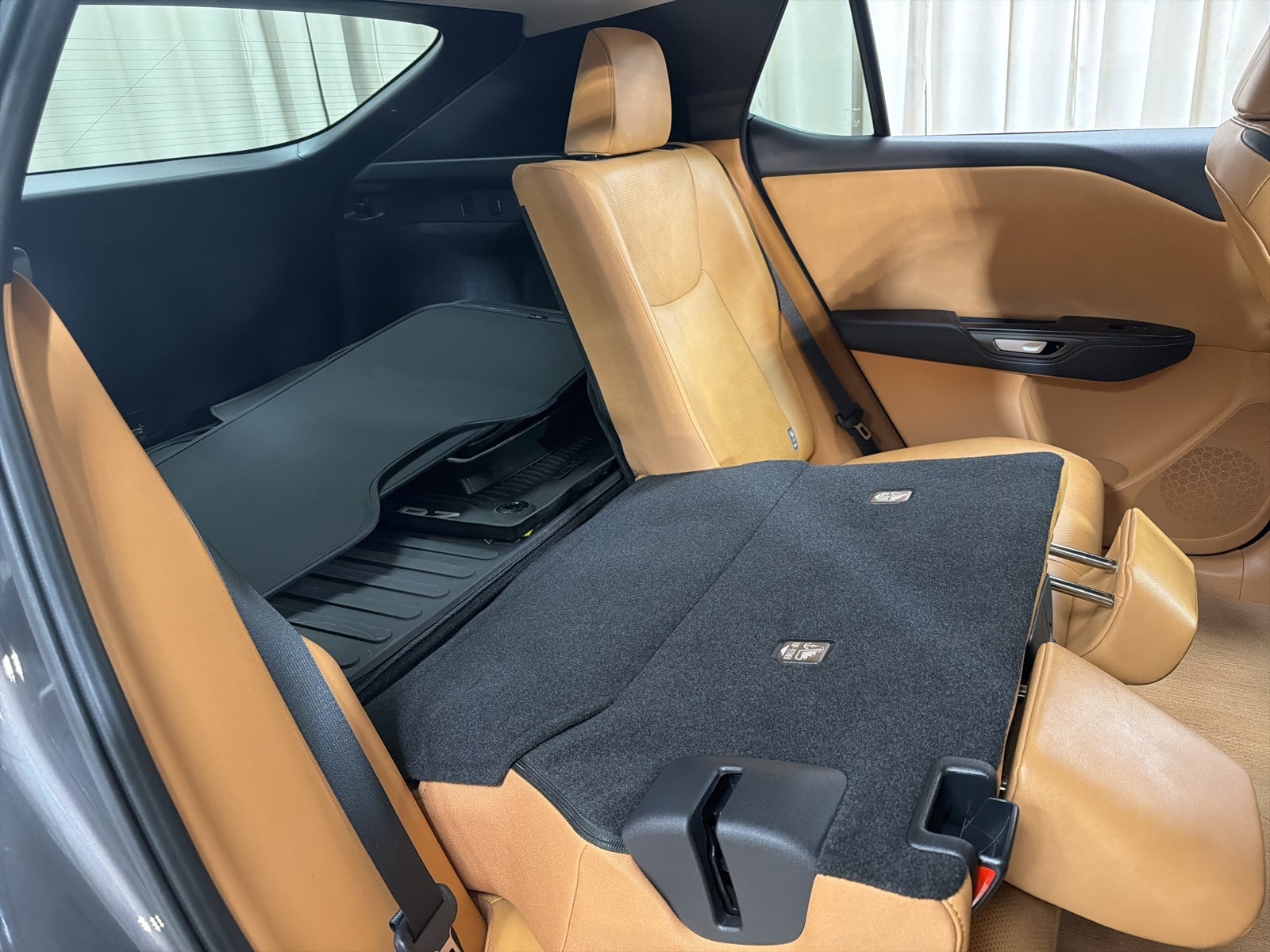 2024 Lexus RZ 300e Luxury