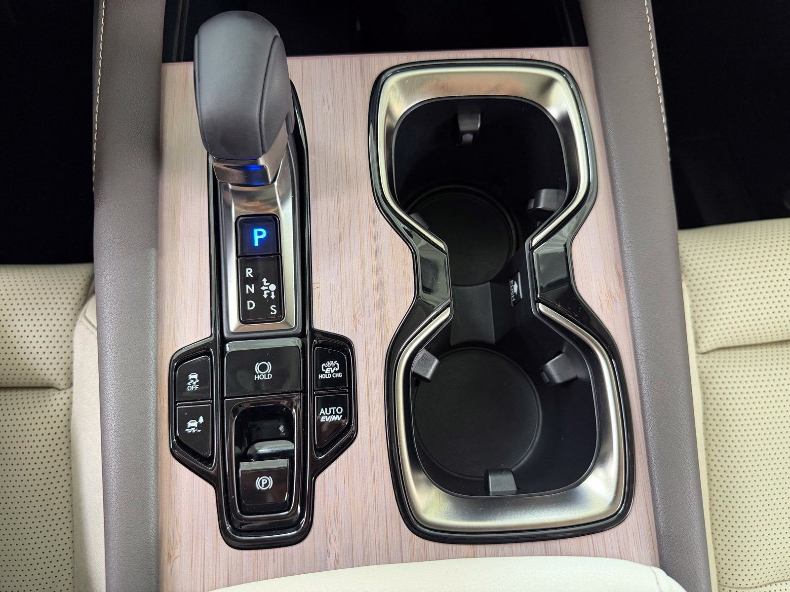 2024 Lexus RX 450h+ Luxury