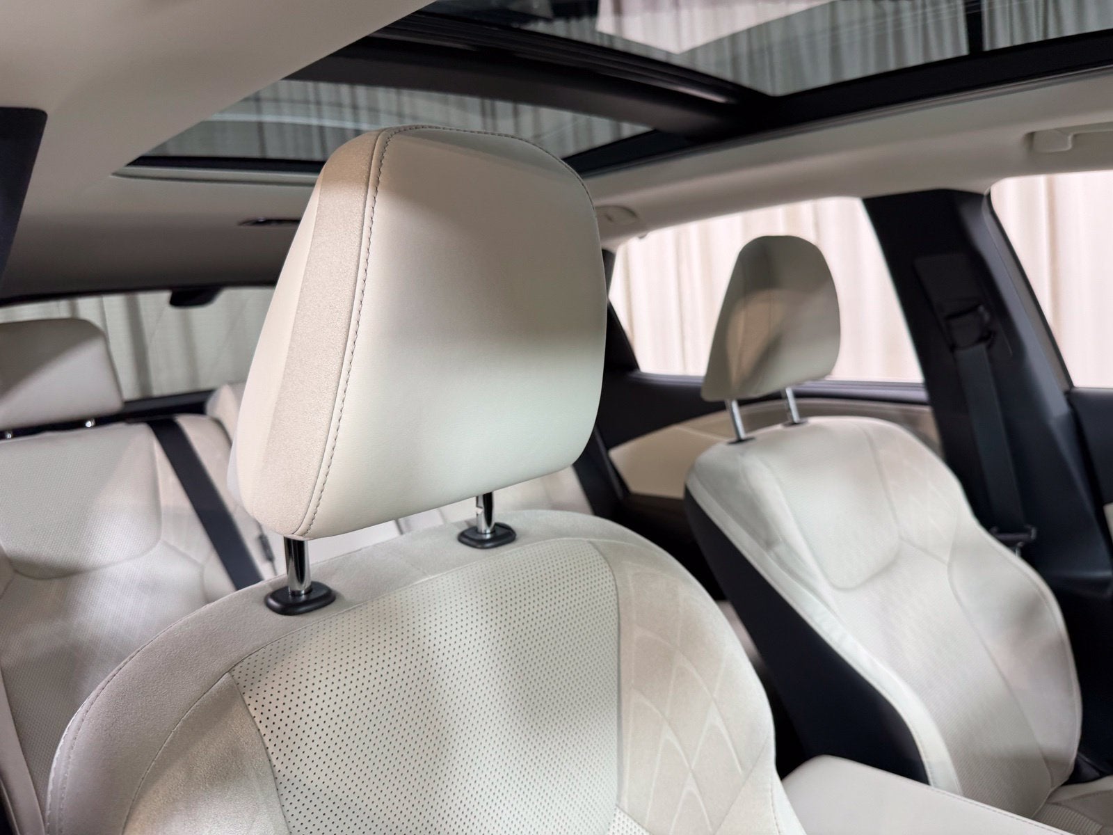 2024 Lexus RX 450h+ Luxury