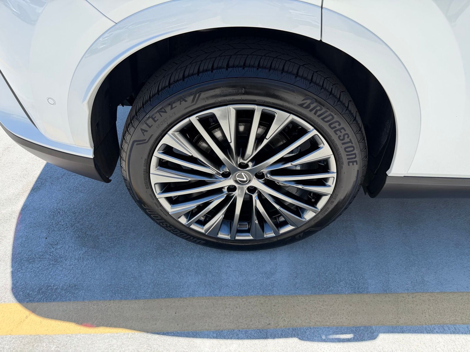 2025 Lexus RX 450h+ Luxury