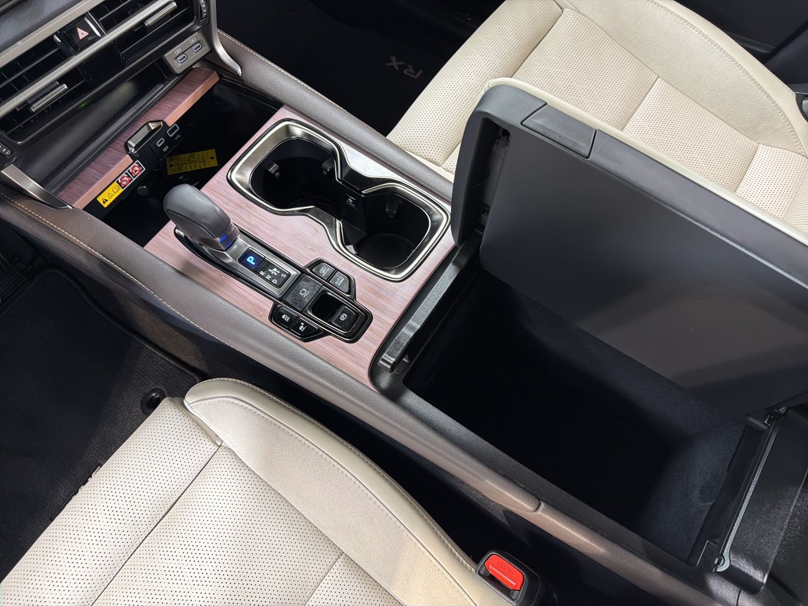 2025 Lexus RX 450h+ Luxury