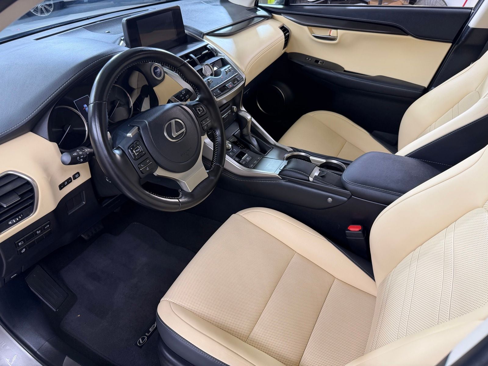 2021 Lexus NX 300h