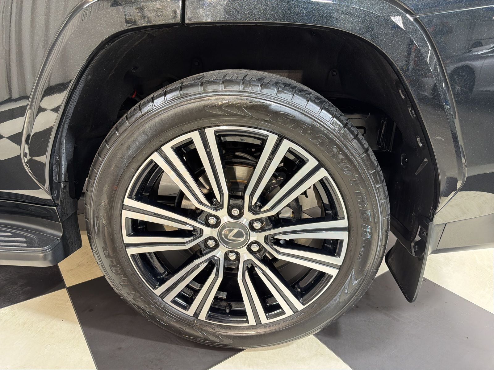 2024 Lexus LX 600 Luxury