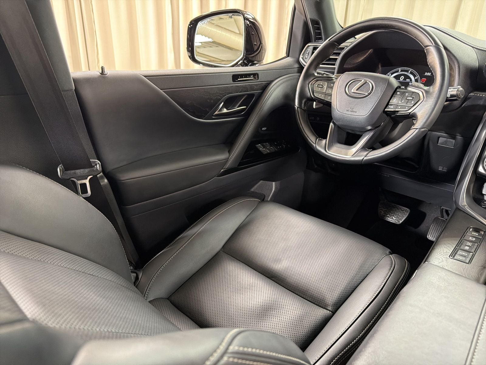 2024 Lexus LX 600 Luxury