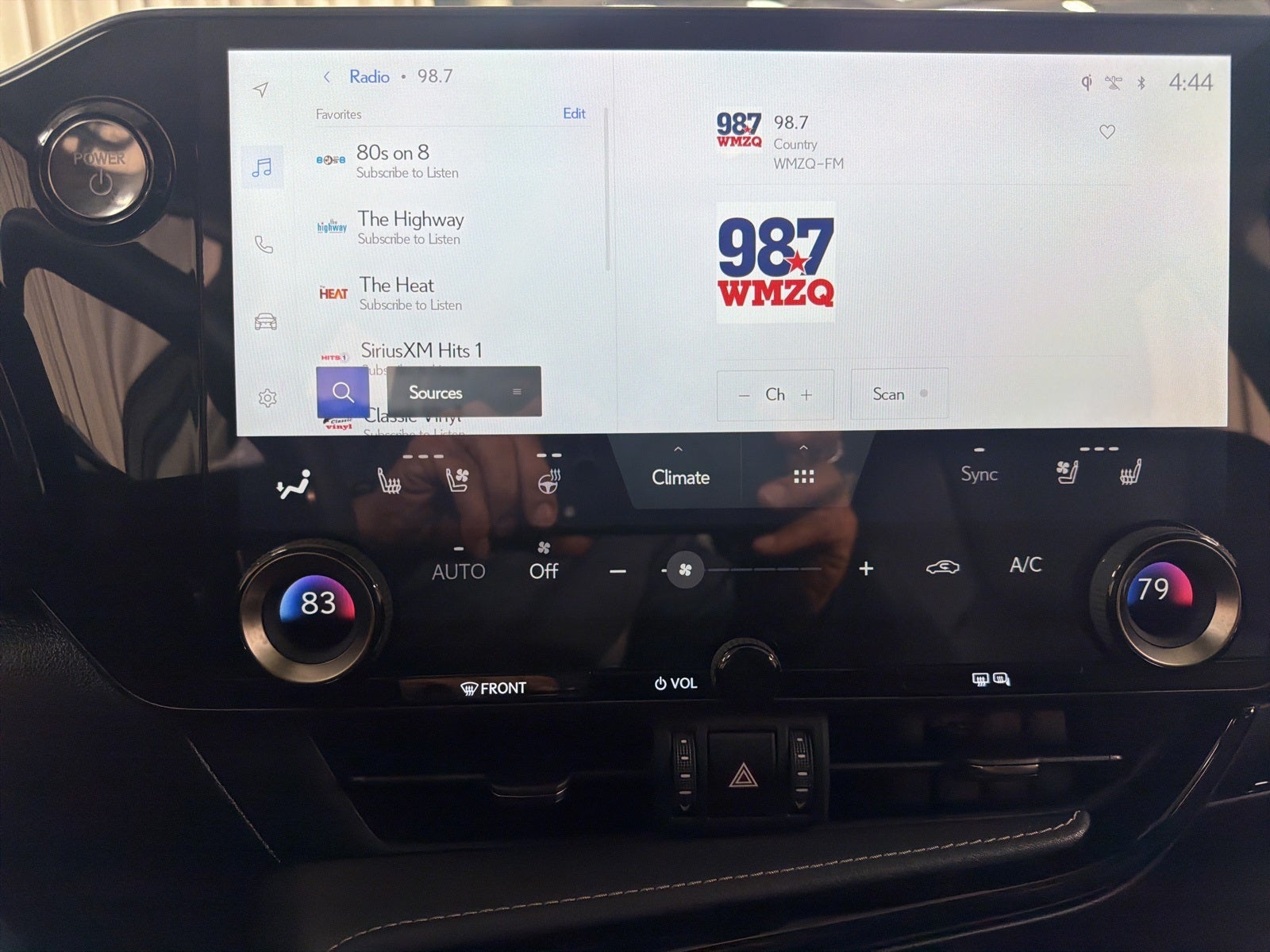 2025 Lexus NX 350h Premium