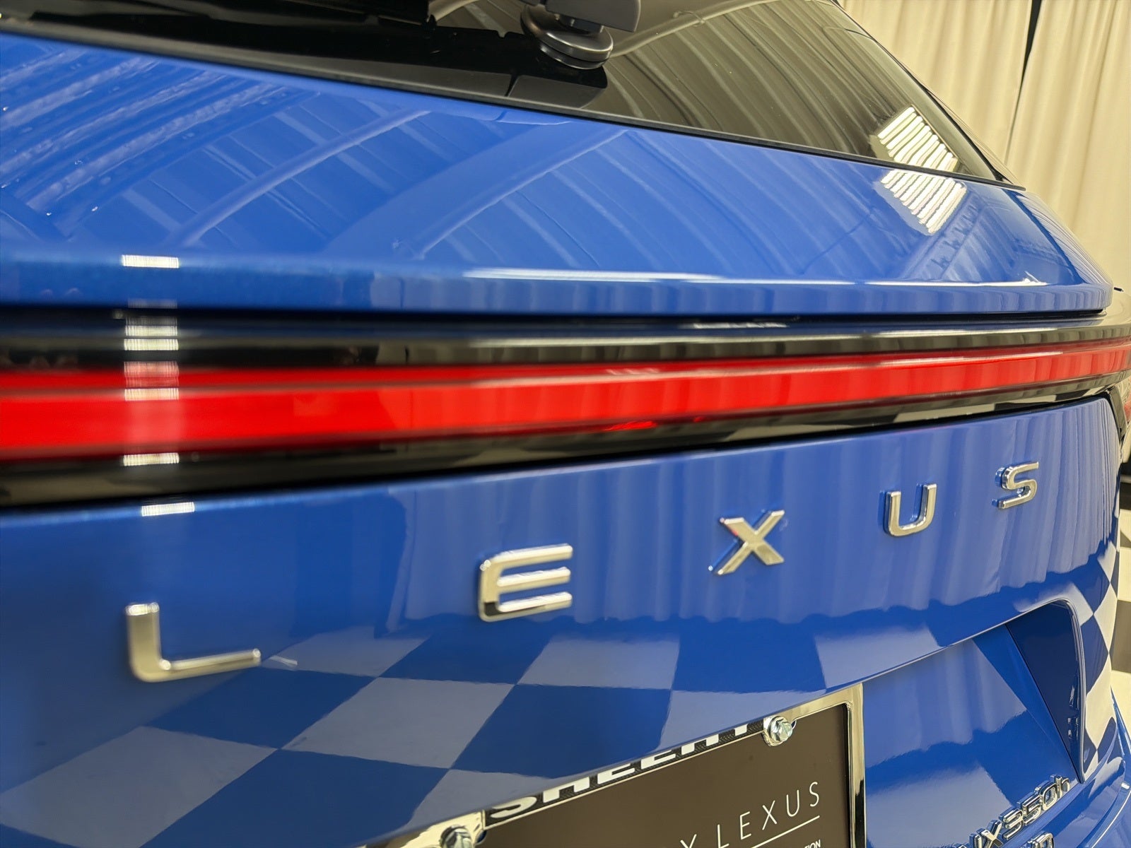 2025 Lexus NX 350h Premium