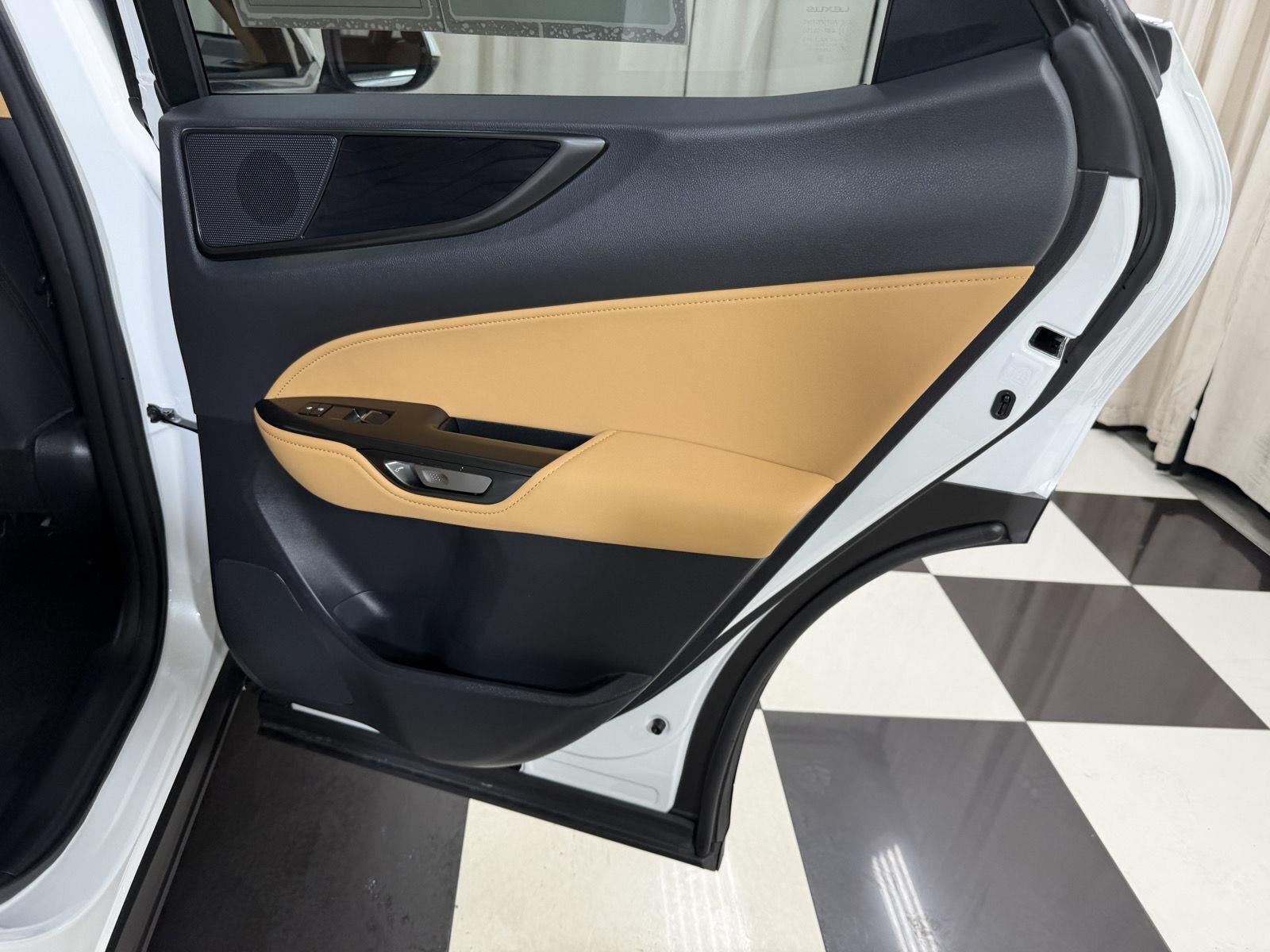 2025 Lexus Nx NX 350h Premium