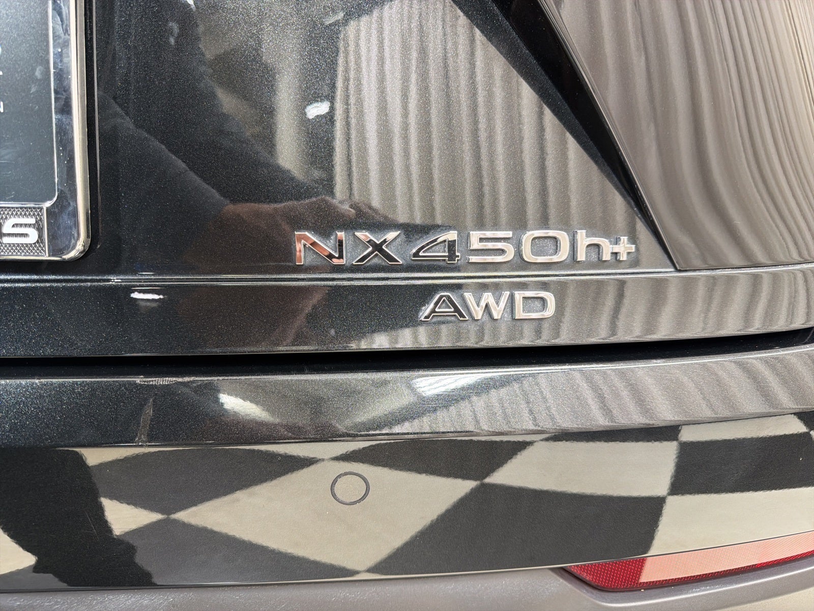 2024 Lexus NX 450h+ Luxury