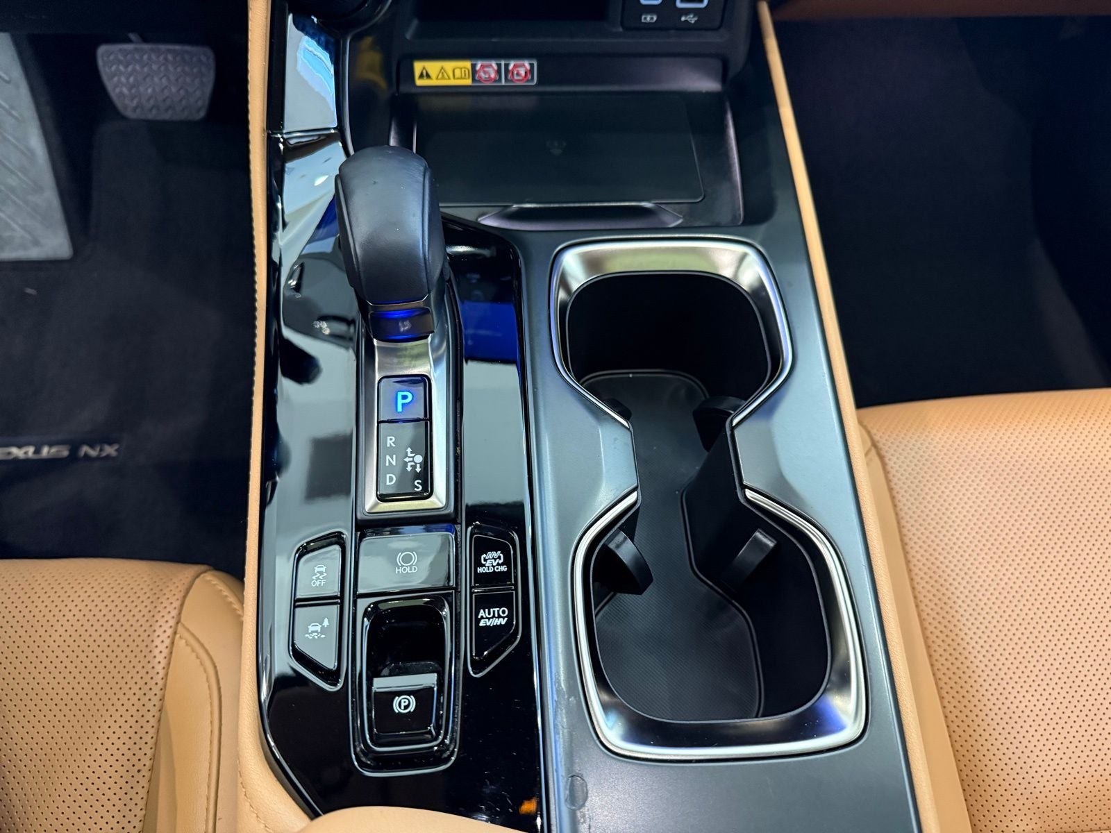 2025 Lexus NX 450h+ Luxury