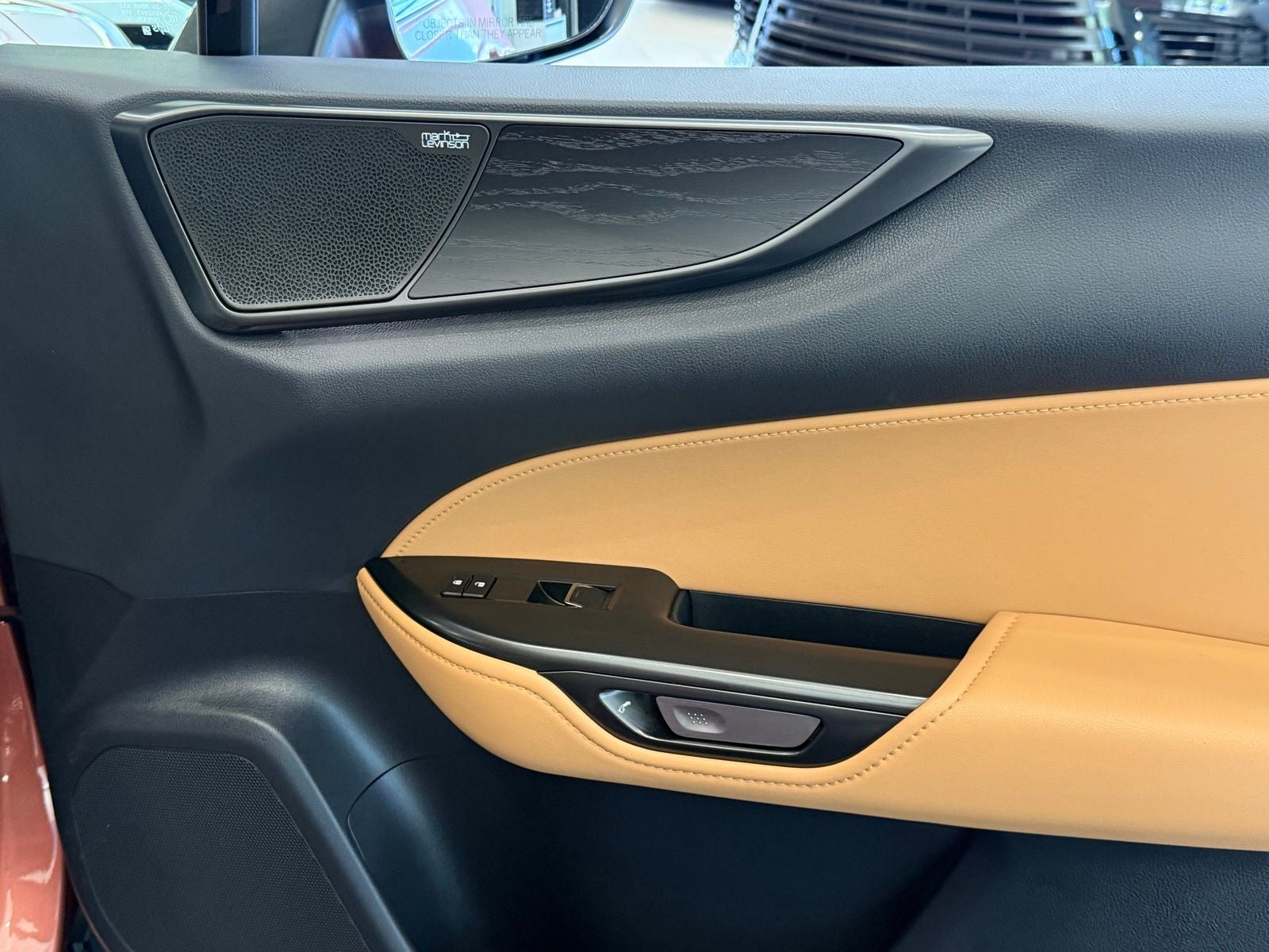 2025 Lexus NX 450h+ Luxury