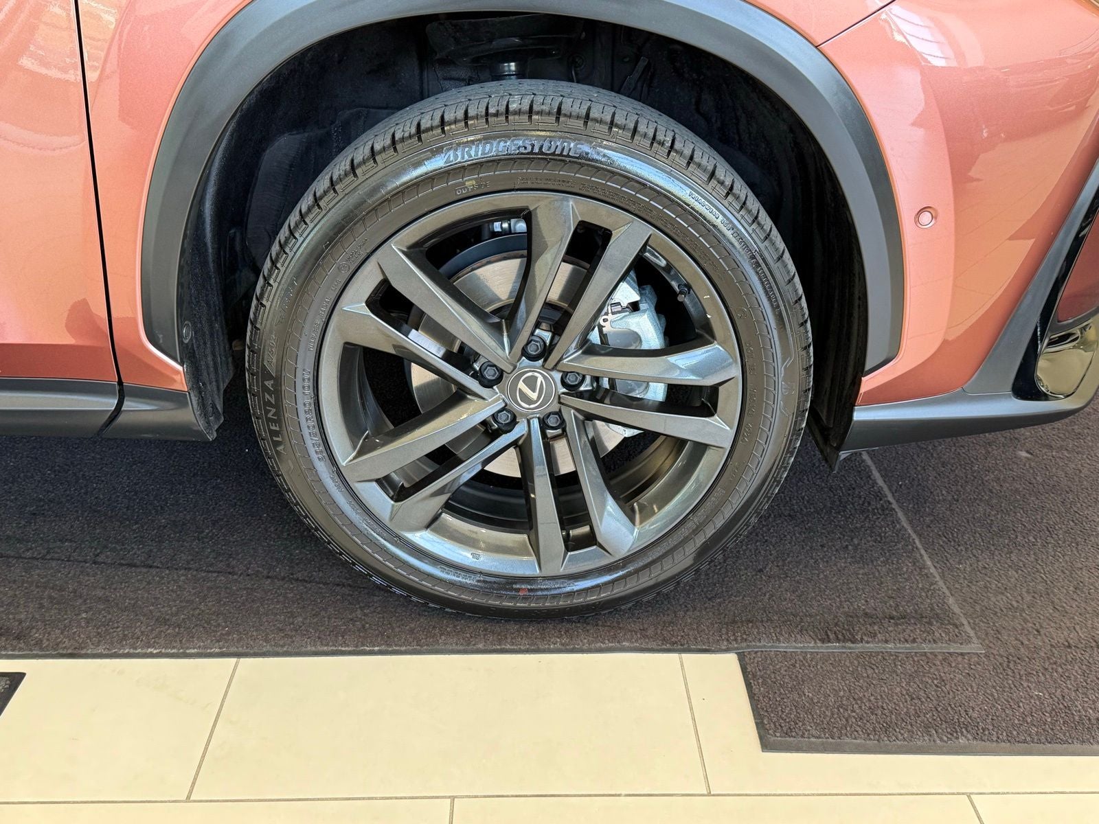 2025 Lexus NX 450h+ Luxury