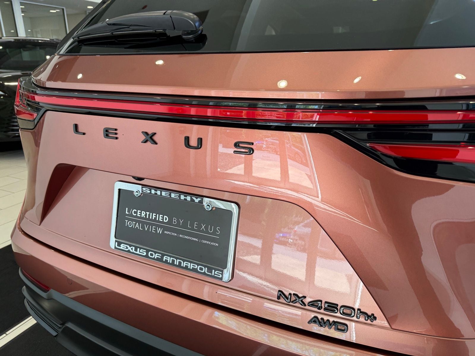 2025 Lexus NX 450h+ Luxury