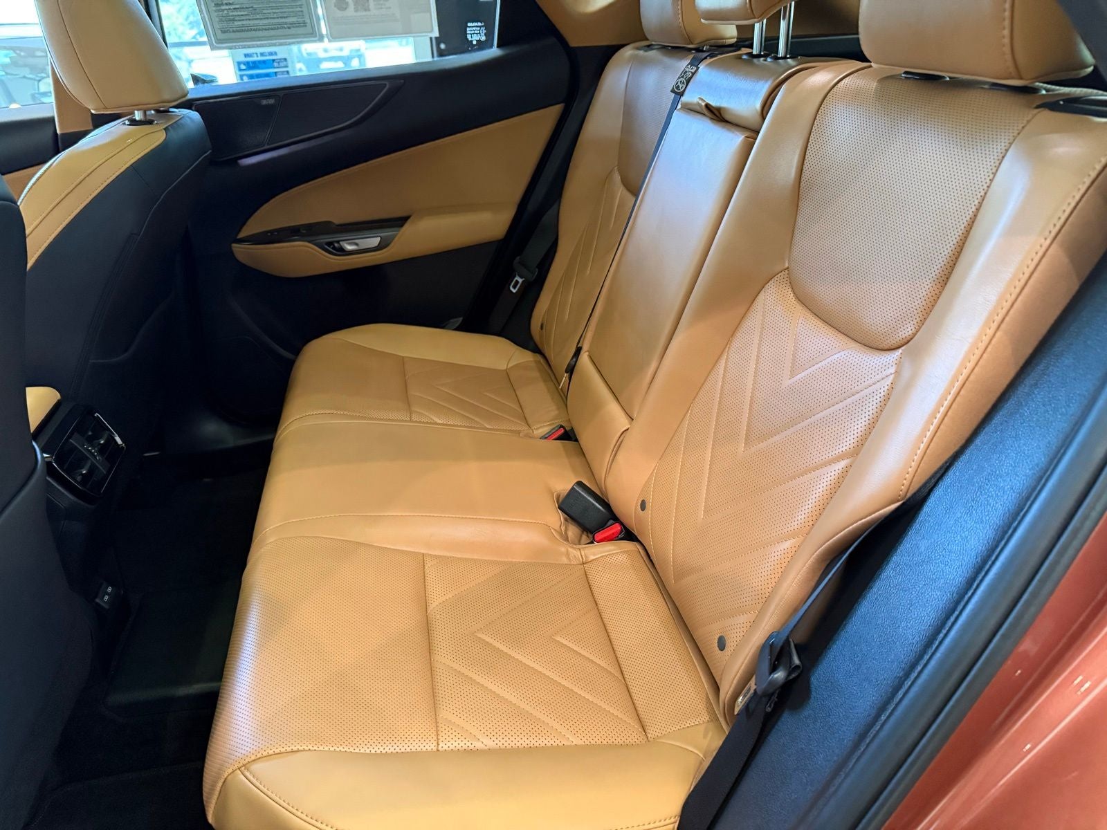 2025 Lexus NX 450h+ Luxury