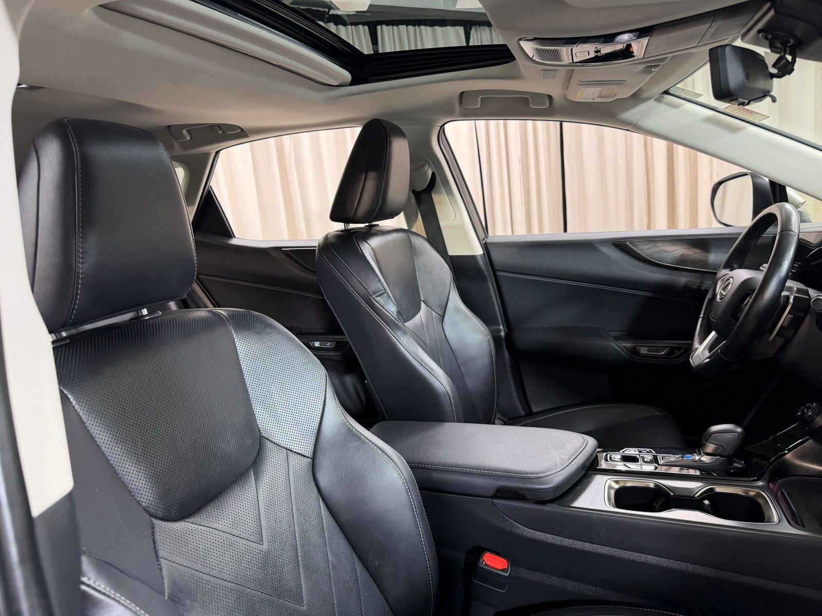 2023 Lexus NX 450h+ Luxury