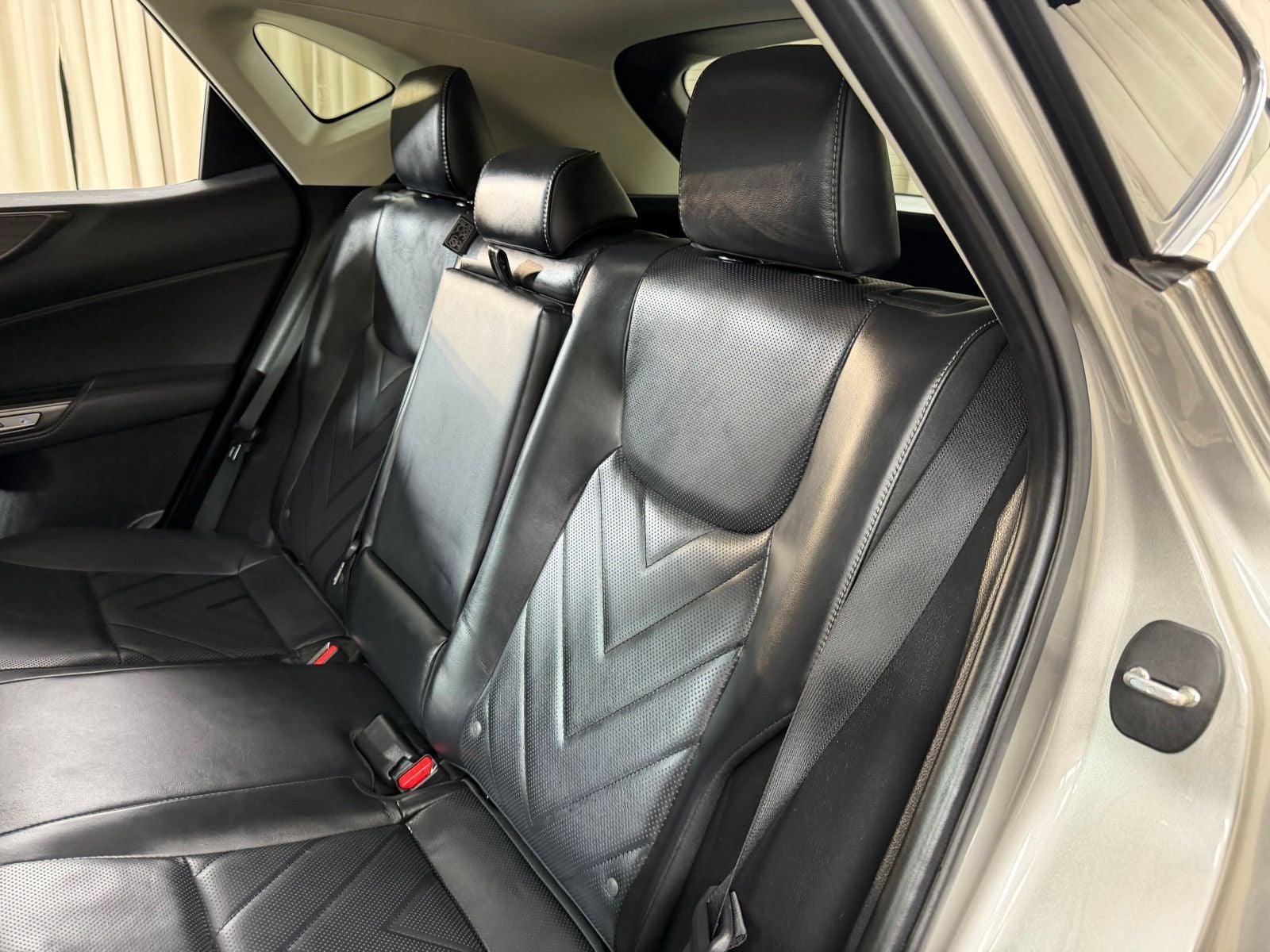 2023 Lexus NX 450h+ Luxury