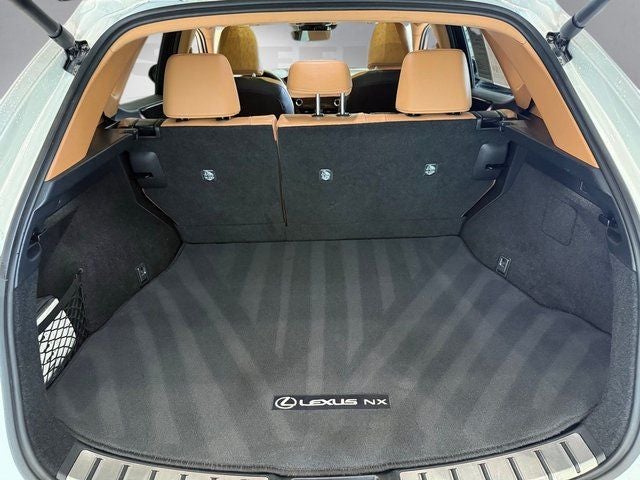 2025 Lexus NX 450h+ Luxury