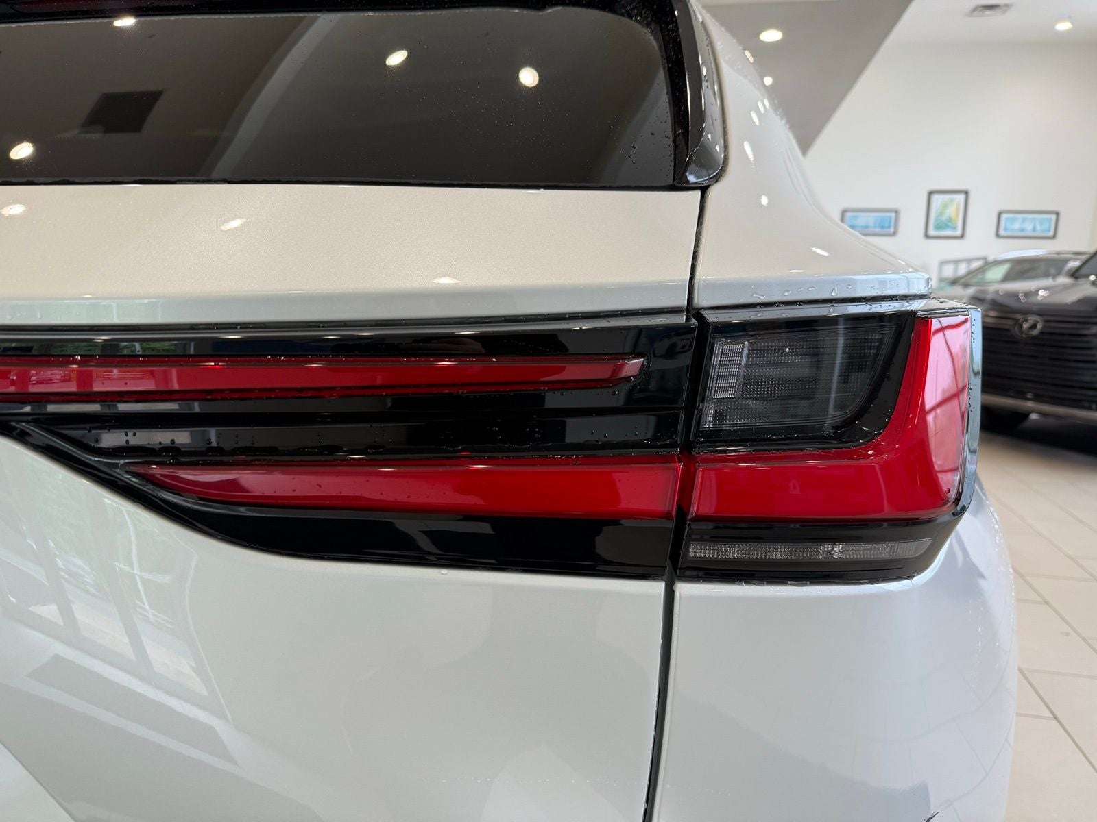 2025 Lexus NX 450h+ Luxury