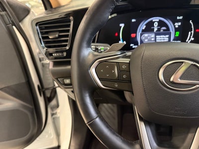 2025 Lexus NX 450h+ Luxury