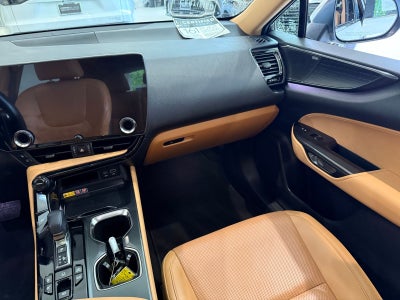 2025 Lexus NX 450h+ Luxury