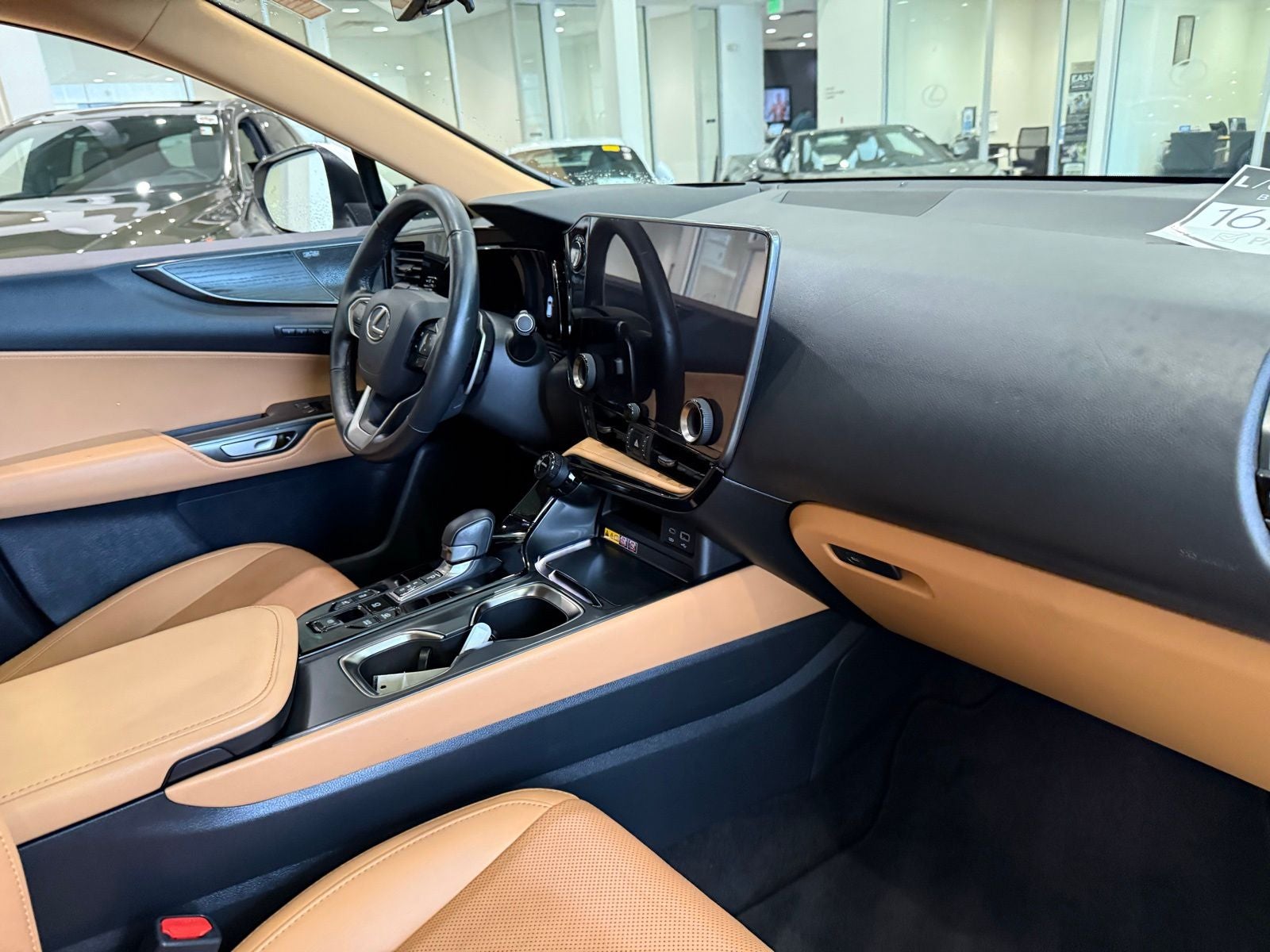 2025 Lexus NX 450h+ Luxury