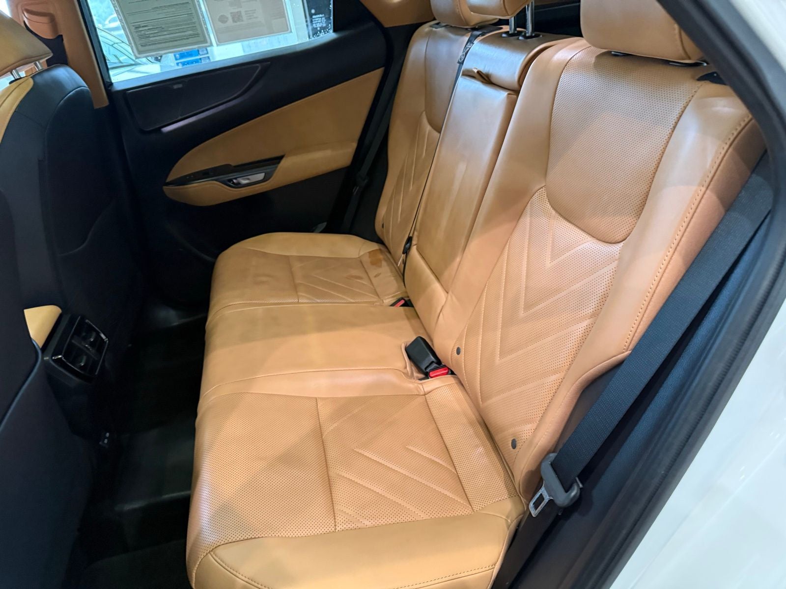 2025 Lexus NX 450h+ Luxury