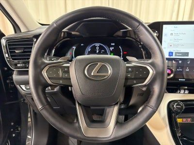 2025 Lexus NX 450h+ Luxury