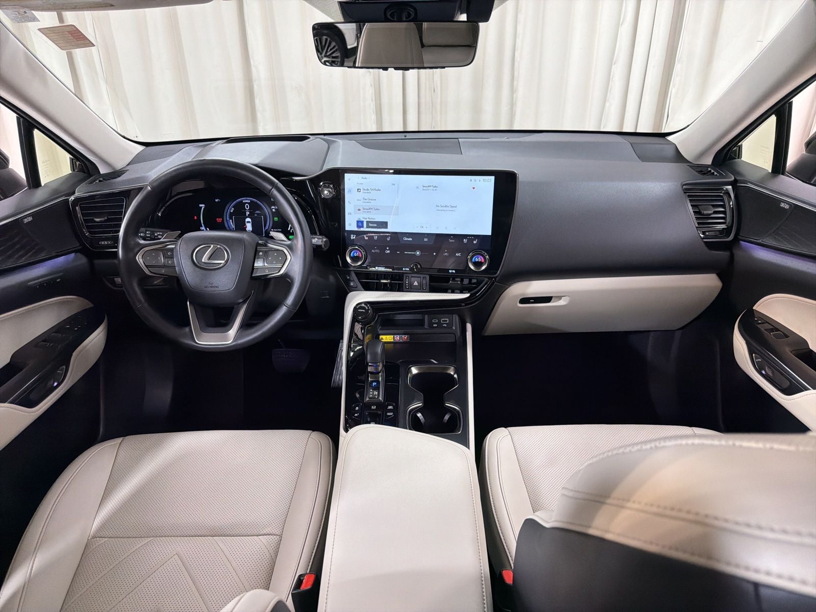 2025 Lexus NX 450h+ Luxury