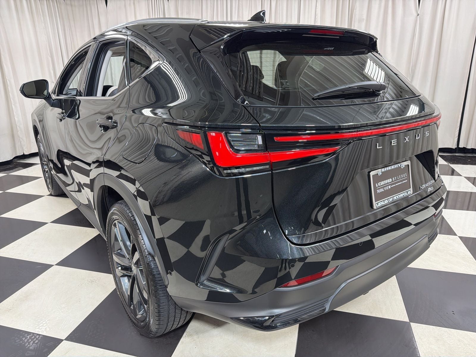 2025 Lexus NX 450h+ Luxury