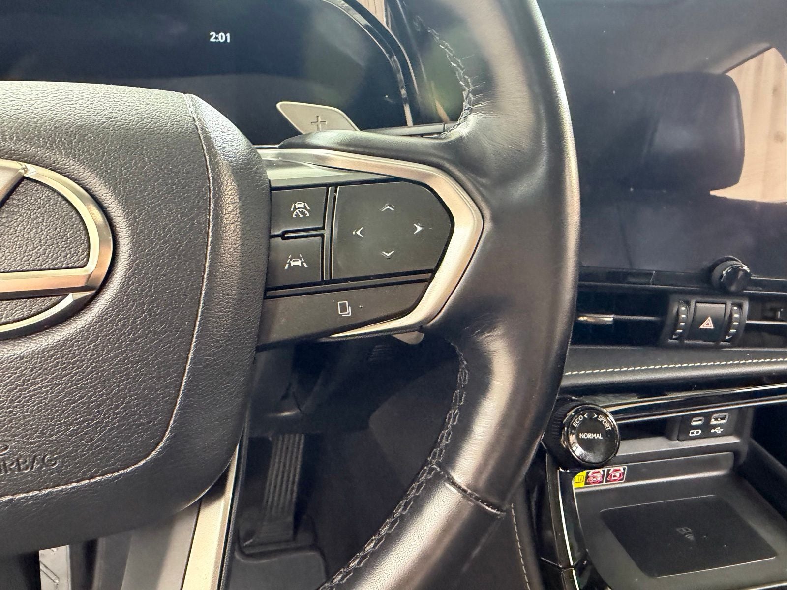 2024 Lexus NX 450h+ Luxury