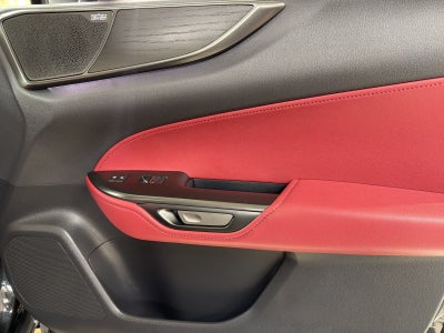 2025 Lexus NX 450h+ Luxury