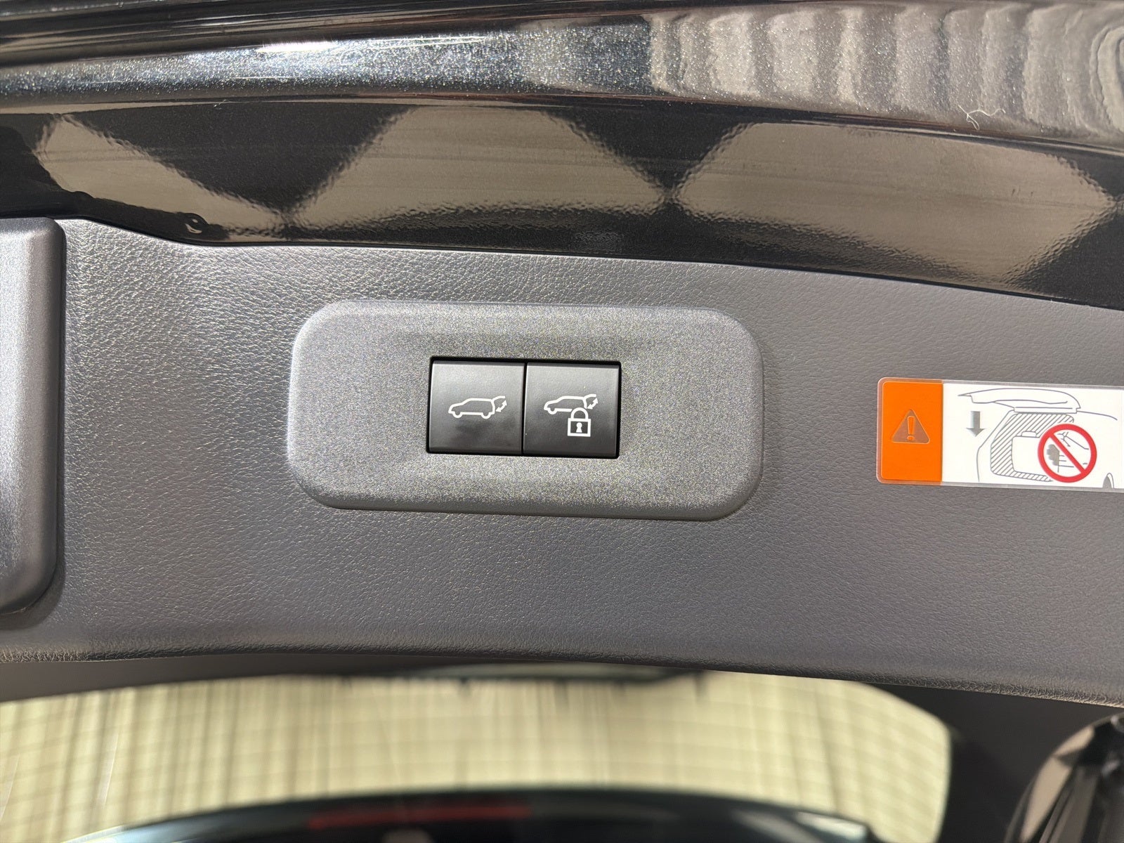 2025 Lexus NX 450h+ Luxury