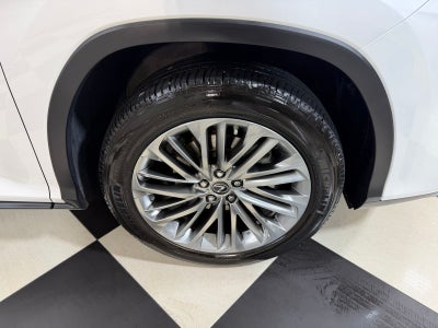 2022 Lexus RX 450hL Luxury